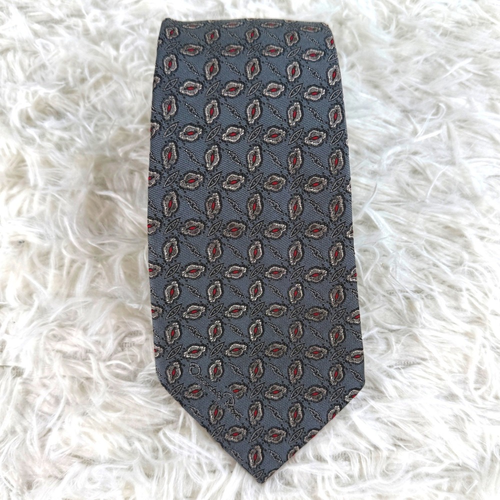 Oscar de la Renta Mens Silk Tie Gray Red Geometric Medallion Pattern Silk Tie